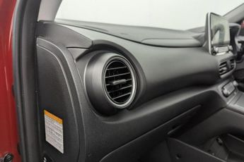 HYUNDAI KONA 64kWh Premium SUV 5dr Electric Auto (7kW Charger) (204 ps)