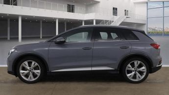 AUDI Q4 E-TRON 40 S line SUV 5dr Electric Auto 82kWh (204 ps)