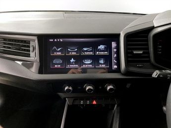 AUDI A1 1.0 TFSI 30 Technik Sportback 5dr Petrol S Tronic Euro 6 (s/s) (