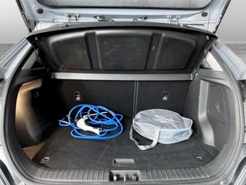 HYUNDAI KONA 64kWh Premium SE SUV 5dr Electric Auto (7kW Charger) (204 ps)