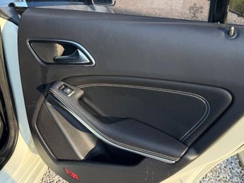 MERCEDES-BENZ CLA 2.1 CLA220 CDI Sport Coupe 4dr Diesel 7G-DCT Euro 6 (s/s) (170 p