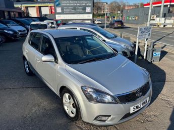 KIA CEED 1.6 2 Hatchback 5dr Petrol Auto Euro 5 (124 bhp)