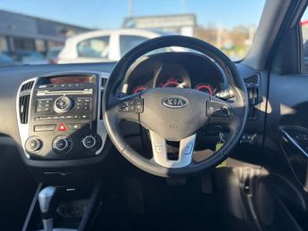 KIA CEED 1.6 2 Hatchback 5dr Petrol Auto Euro 5 (124 bhp)