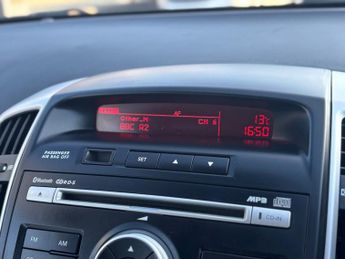 KIA CEED 1.6 2 Hatchback 5dr Petrol Auto Euro 5 (124 bhp)