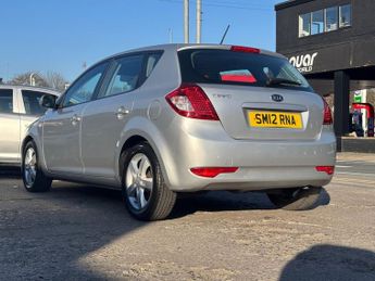 KIA CEED 1.6 2 Hatchback 5dr Petrol Auto Euro 5 (124 bhp)