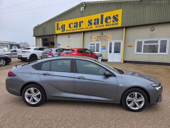 Vauxhall Insignia 1.5 Turbo D SE Nav Grand Sport 5dr Diesel Manual Euro 6 (s/s) (1