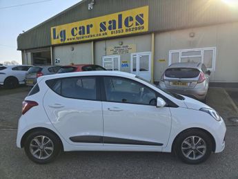 Hyundai I10 1.2 Premium Hatchback 5dr Petrol Manual Euro 5 (87 ps)
