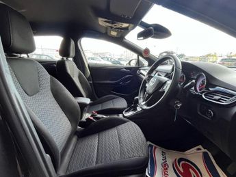 VAUXHALL ASTRA 1.6 CDTi BlueInjection SRi Hatchback 5dr Diesel Auto Euro 6 (136