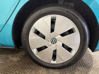 VOLKSWAGEN ID.3 Pro Performance 58kWh Life Hatchback 5dr Electric Auto (204 ps)