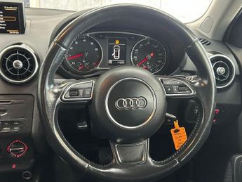 AUDI A1 1.4 TFSI Sport Sportback 5dr Petrol S Tronic Euro 5 (s/s) (122 p