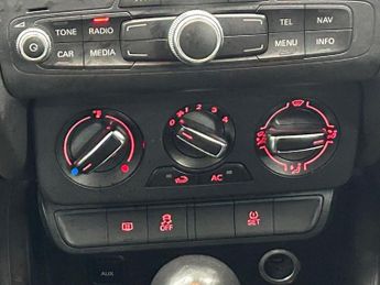 AUDI A1 1.4 TFSI Sport Sportback 5dr Petrol S Tronic Euro 5 (s/s) (122 p