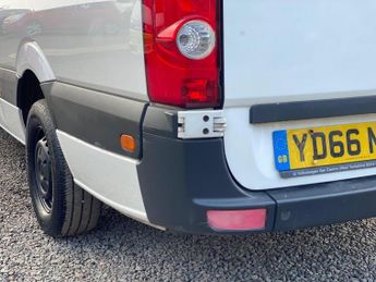 VOLKSWAGEN CRAFTER 2.0 TDI BlueMotion Tech CR35 L3 H3 5dr