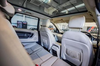 LAND ROVER DISCOVERY SPORT 2.0 TD4 HSE Luxury SUV 5dr Diesel Auto 4WD Euro 6 (s/s) (180 ps)