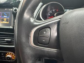 RENAULT CLIO 1.5 dCi Dynamique S Nav Hatchback 5dr Diesel EDC Euro 6 (s/s) (9