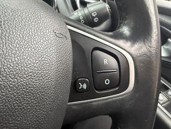 RENAULT CLIO 1.5 dCi Dynamique S Nav Hatchback 5dr Diesel EDC Euro 6 (s/s) (9