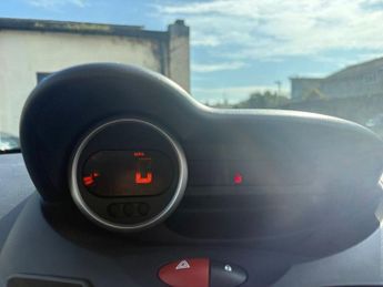 RENAULT TWINGO 1.2 Expression Hatchback 3dr Petrol Manual Euro 4 (60 ps)