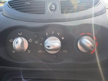 RENAULT TWINGO 1.2 Expression Hatchback 3dr Petrol Manual Euro 4 (60 ps)