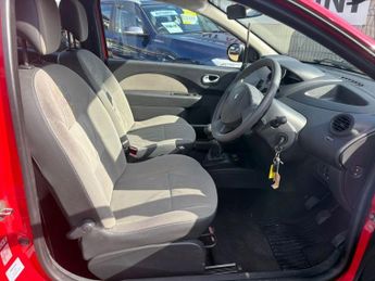 RENAULT TWINGO 1.2 Expression Hatchback 3dr Petrol Manual Euro 4 (60 ps)