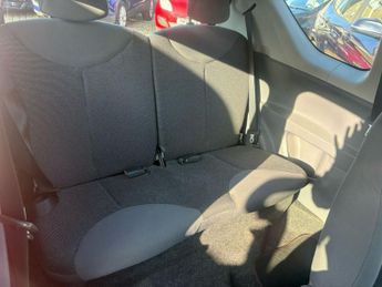 PEUGEOT 107 1.0 12V Urban Hatchback 3dr Petrol Manual Euro 4 (68 ps)