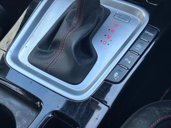 KIA CEED 1.6 T-GDi GT Hatchback 5dr Petrol DCT Euro 6 (s/s) (201 bhp)