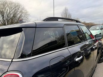 MINI COUNTRYMAN 1.5 Cooper Classic SUV 5dr Petrol Steptronic Euro 6 (s/s) (136 p
