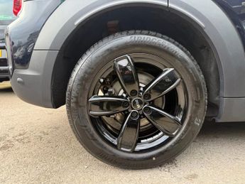 MINI COUNTRYMAN 1.5 Cooper Classic SUV 5dr Petrol Steptronic Euro 6 (s/s) (136 p