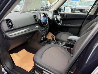 MINI COUNTRYMAN 1.5 Cooper Classic SUV 5dr Petrol Steptronic Euro 6 (s/s) (136 p