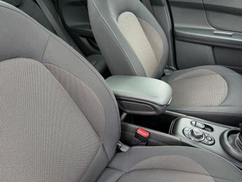 MINI COUNTRYMAN 1.5 Cooper Classic SUV 5dr Petrol Steptronic Euro 6 (s/s) (136 p