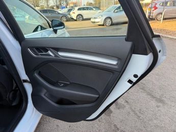 AUDI A3 1.5 TFSI CoD 35 Sport Sportback 5dr Petrol S Tronic Euro 6 (s/s)