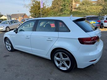 AUDI A3 1.5 TFSI CoD 35 Sport Sportback 5dr Petrol S Tronic Euro 6 (s/s)