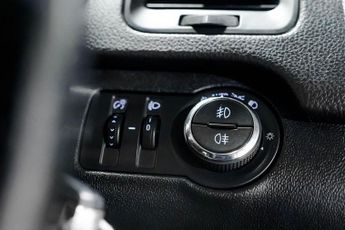 VAUXHALL INSIGNIA 2.0 CDTi SRi Nav Hatchback 5dr Diesel Auto Euro 5 (163 ps)