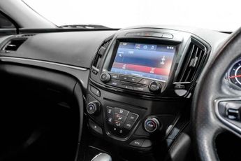 VAUXHALL INSIGNIA 2.0 CDTi SRi Nav Hatchback 5dr Diesel Auto Euro 5 (163 ps)