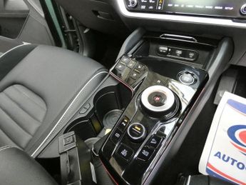 KIA SPORTAGE 1.6 T-GDi 13.8kWh GT-Line S SUV 5dr Petrol Plug-in Hybrid Auto A