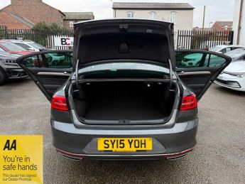 VOLKSWAGEN PASSAT 2.0 BiTDI BlueMotion Tech GT Saloon 4dr Diesel DSG 4Motion Euro 