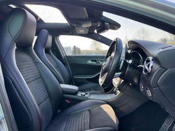 MERCEDES-BENZ GLA 2.1 GLA220d AMG Line (Premium Plus) SUV 5dr Diesel 7G-DCT 4MATIC