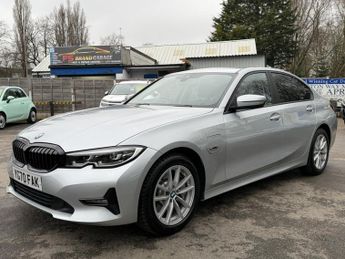 BMW 3 SERIES 2.0 330e 12kWh SE Pro Saloon 4dr Petrol Plug-in Hybrid Auto Euro