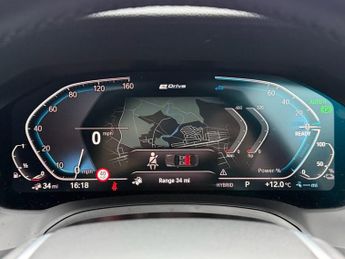 BMW 3 SERIES 2.0 330e 12kWh SE Pro Saloon 4dr Petrol Plug-in Hybrid Auto Euro