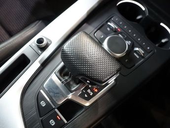 AUDI A4 2.0 TDI 35 S line Saloon 4dr Diesel S Tronic Euro 6 (s/s) (150 p