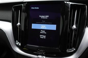 VOLVO XC60 2.0h T6 Recharge 11.6kWh Inscription Expression SUV 5dr Petrol P