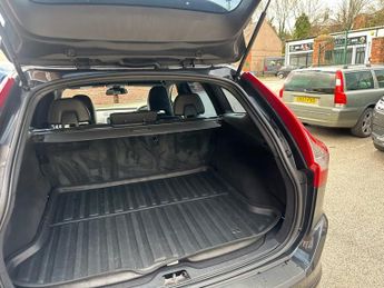 VOLVO XC60 2.0 D4 R-Design Nav SUV 5dr Diesel Auto Euro 6 (s/s) (190 ps)