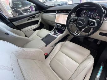 JAGUAR F-PACE 2.0 D200 MHEV R-Dynamic SE SUV 5dr Diesel Auto AWD Euro 6 (s/s) 