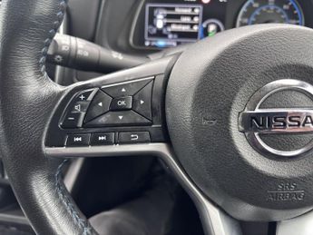 NISSAN LEAF 40kWh N-Connecta Hatchback 5dr Electric Auto (150 ps)