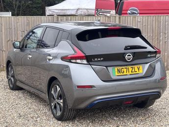 NISSAN LEAF 40kWh N-Connecta Hatchback 5dr Electric Auto (150 ps)
