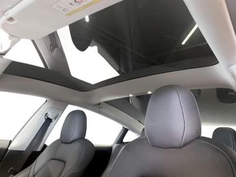 TESLA Model 3 Saloon 4dr Electric Auto RWD (241 bhp)