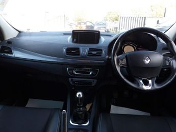 RENAULT MEGANE 1.5 dCi Dynamique Nav Hatchback 5dr Diesel Manual Euro 6 (s/s) (