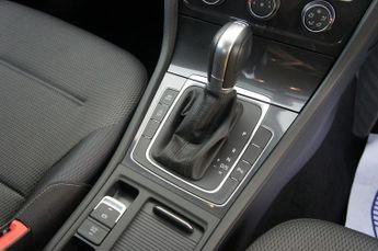 VOLKSWAGEN GOLF 1.5 TSI EVO SE Nav Hatchback 5dr Petrol DSG Euro 6 (s/s) (130 ps