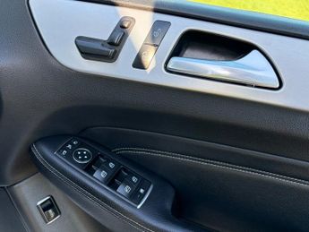 MERCEDES-BENZ M-CLASS 3.0 ML350 V6 BlueTEC Sport SUV 5dr Diesel G-Tronic 4WD Euro 6 (s