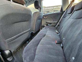 HONDA JAZZ 1.4 i-VTEC ES Hatchback 5dr Petrol i SHIFT Euro 4 (100 ps)