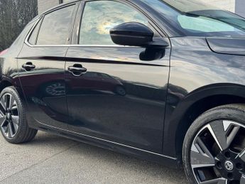 VAUXHALL Corsa Electric 50kWh Elite Premium Hatchback 5dr Electric Auto (136 ps)