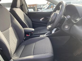 TOYOTA YARIS 1.5 VVT-H ICON HATCHBACK 5DR PETROL HYBRID E-CVT 115BHP. EURO 6.